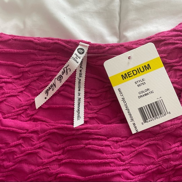 NWT Leo & Nicole Fuschia Square Neck Stretch Knit Top - Picture 6 of 6